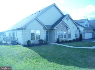 62 Legacy Oaks Dr UNIT 93, Richboro, PA 18954