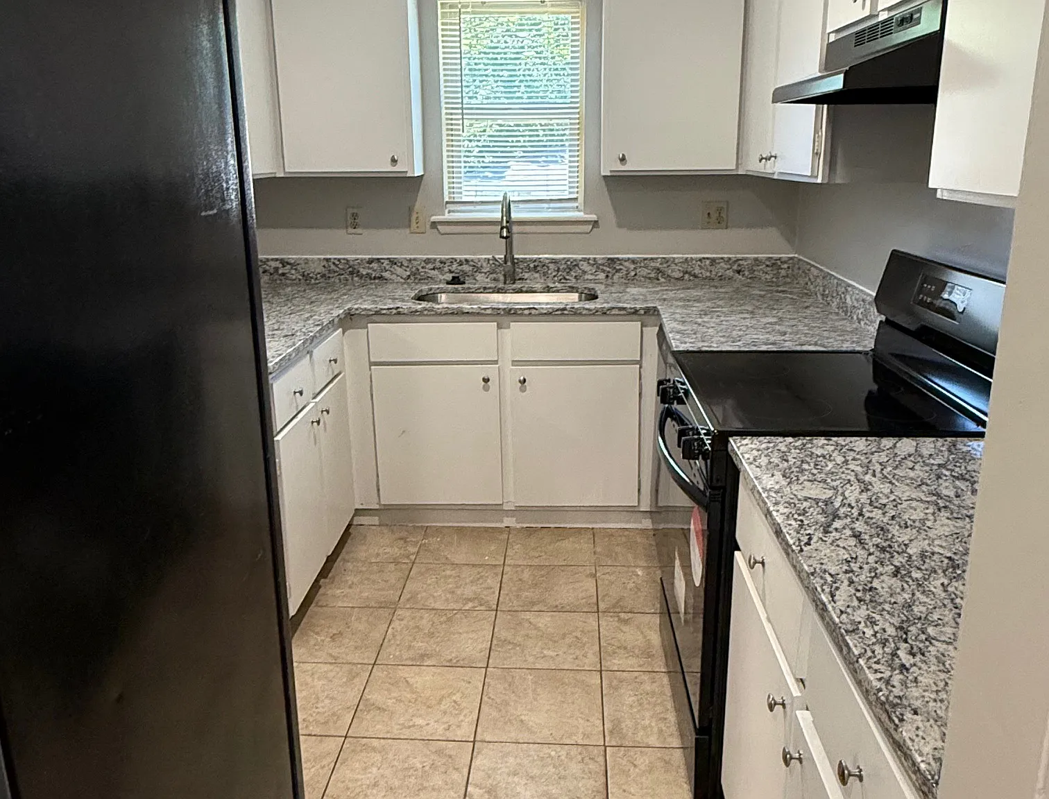 2 bed, 950 sqft, $995 — Photo 4