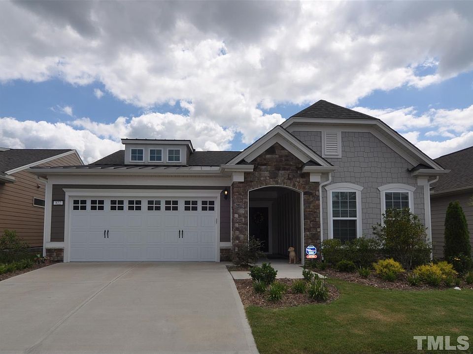 1st image of 822 Gaston Manor Dr
