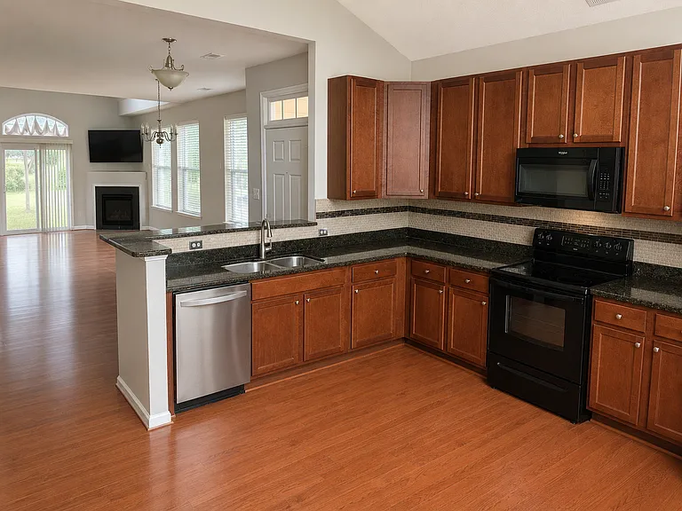 2010 Silver Charm Cir #1 — Photo 2