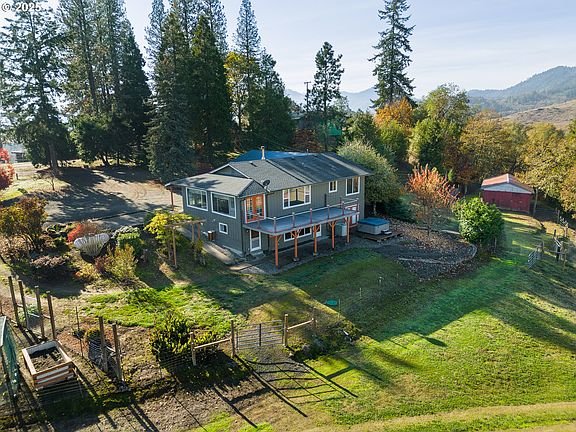 5th image of 411 Woodland Dr