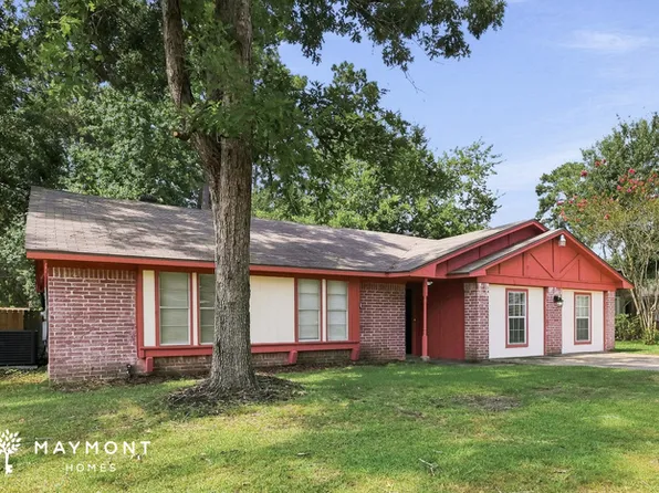 114 Belvedere Dr, Conroe, TX 77301