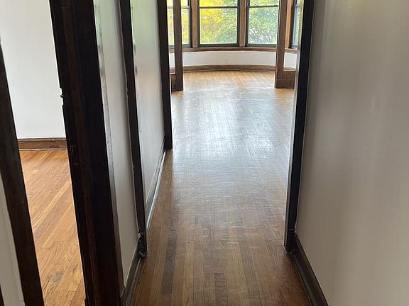 5th image of 6245 S Sacramento Ave #3