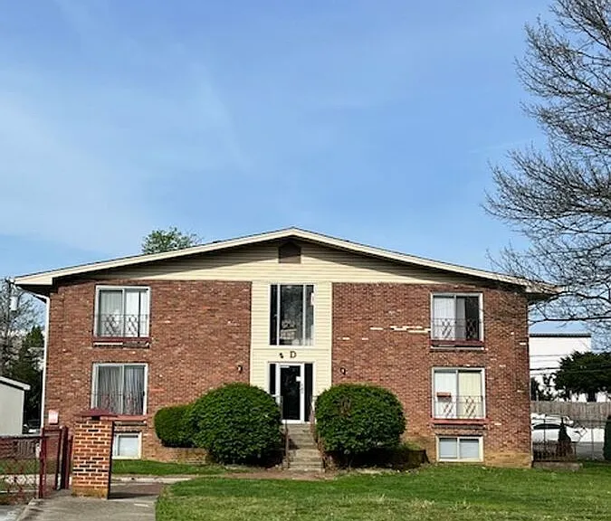 1708 Jennifer Road — Photo 44