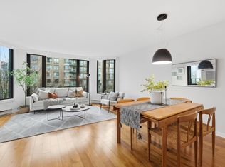 2201 Pine St #408, Vancouver, BC V6J 5E7