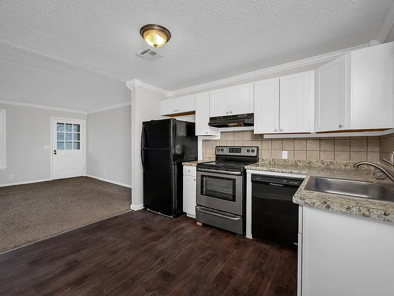 102 Jennings Dr #A — Photo 6