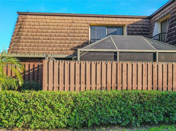 408 4th Ln #A, Greenacres, FL 33463