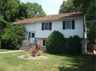 45 Winthrop Rd, Clark, NJ 07066