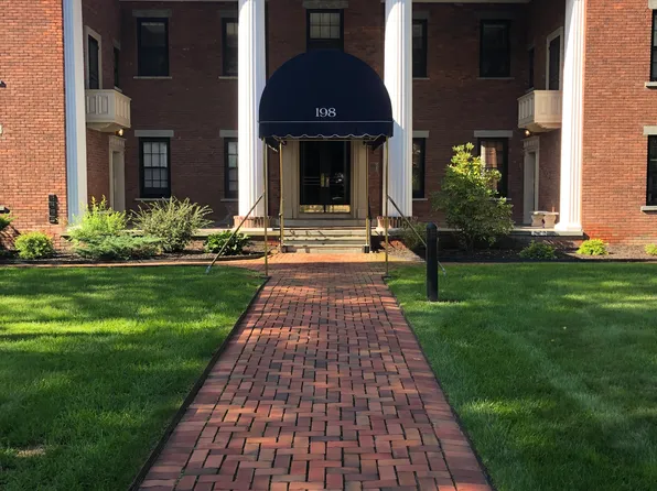 198 Pawling Ave APT 22, Troy, NY 12180