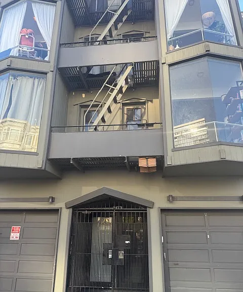 2173 California — Photo 1