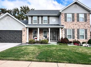 5858 Westcliffe Dr, Saint Louis, MO 63129