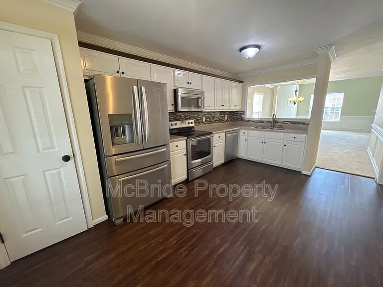 429 Snead Way — Photo 6