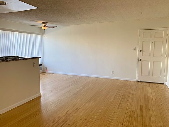 4th image of 12811 Caswell Ave APT 9