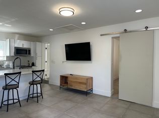 34 SE 10th Ter #B, Dania, FL 33004