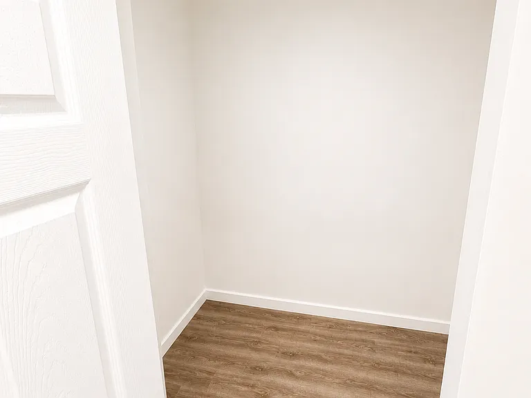 1190 Eastwood St #115 — Photo 6