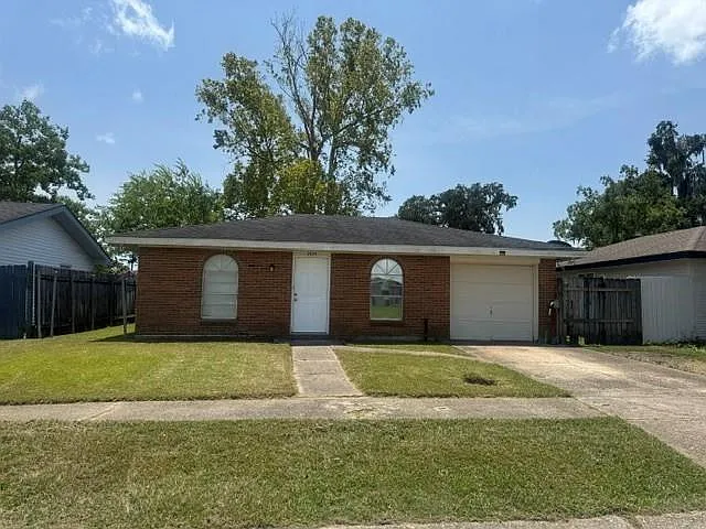 2529 Joy Ann Dr — Photo 2