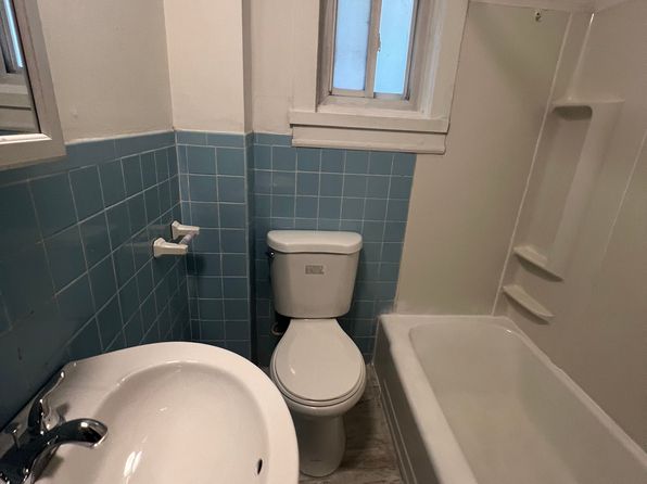 2332 Broadway APT 1F, Watervliet, NY 12189