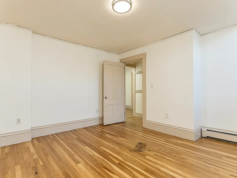 156 Danforth St #3 — Photo 24