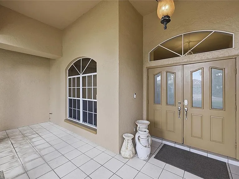 24750 Pennyroyal Dr — Photo 4