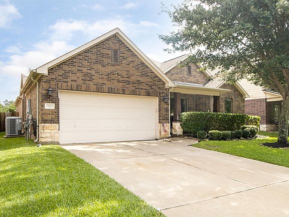 3rd image of 21363 Kings Mill Ln