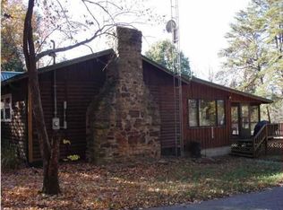 395 Brier Hill Rd, Mammoth Cave, KY 42259