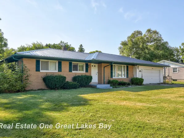 3326 Elmers Dr, Saginaw, MI 48601