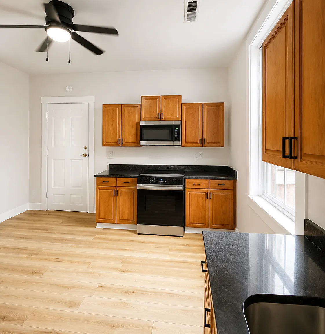 1 bed, 800 sqft, $1,475 — Photo 3