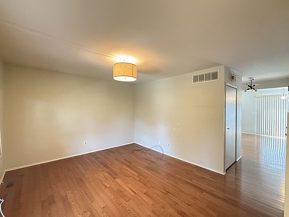 3rd image of 3208 Bolgos Cir #1