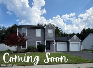 21 Crater Lake Rd, Howell, NJ 07731