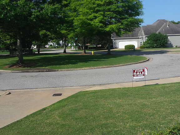 GAZEBO ISLAND AND CIRCUS