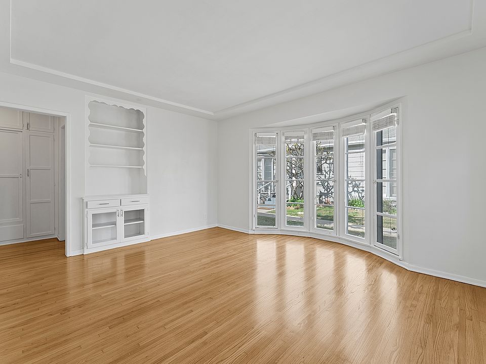 1st image of 2491 Corinth Ave #2491