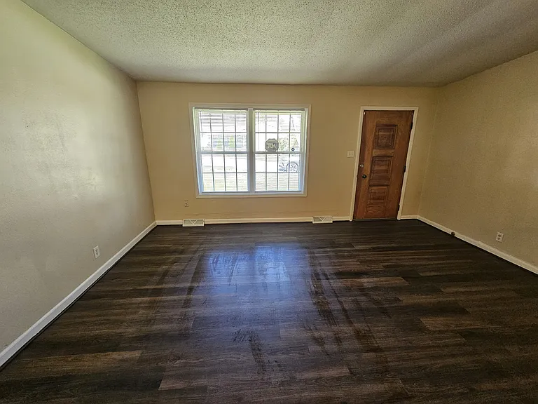 3147 Cleveland Ave — Photo 15