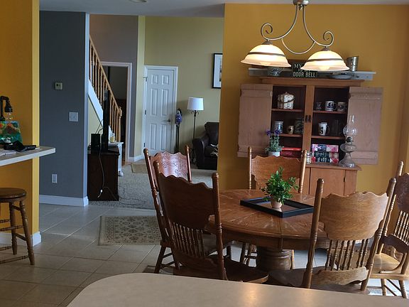 4th image of 1059 Deer Valley Dr
