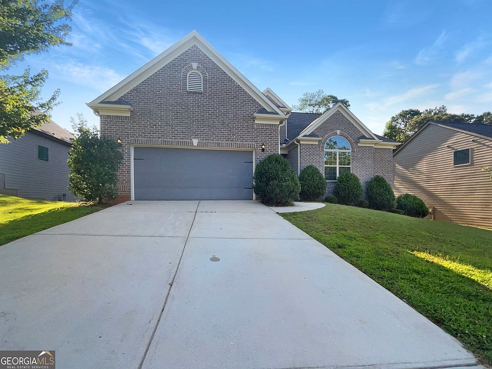 1st image of 92 Stonebridge Blvd