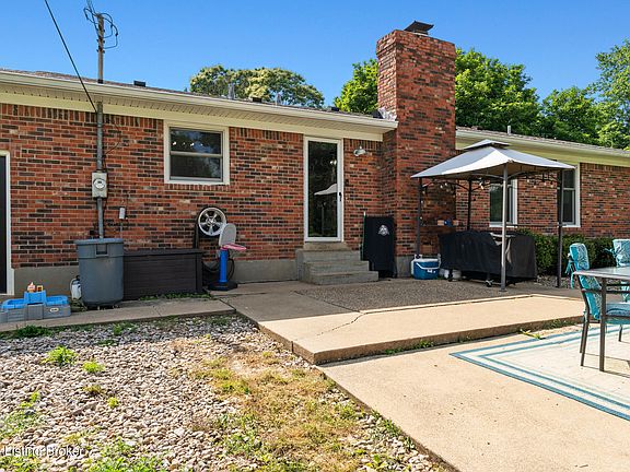 5th image of 259 Colonial Dr