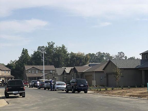 4th image of 6719 E Adena Ave