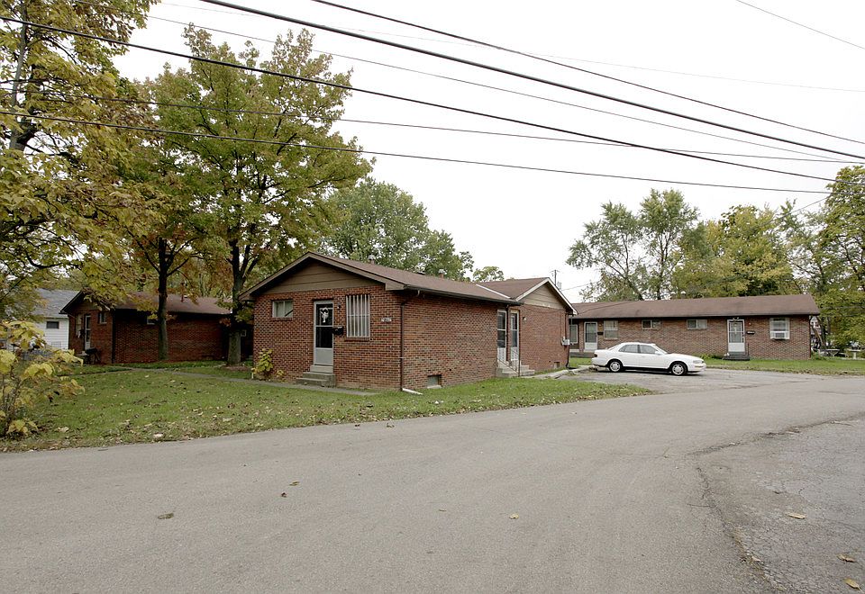 2nd image of 3734 Cleveland Ave APT B