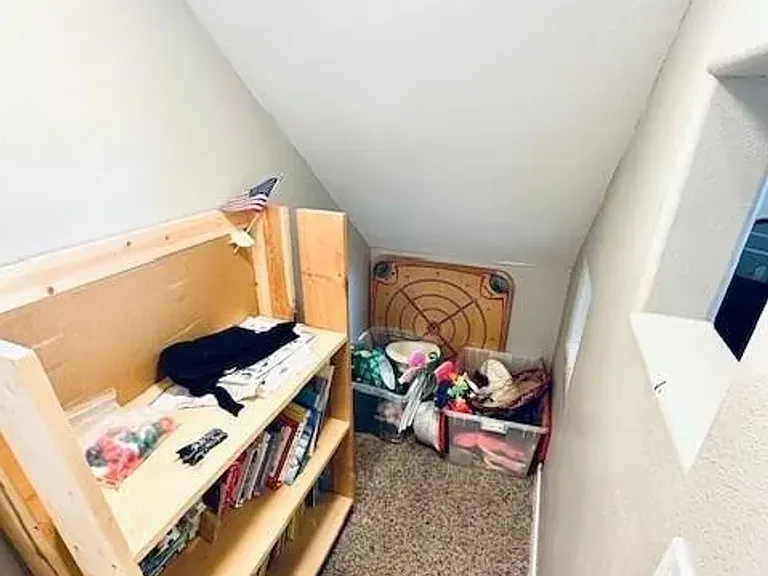 2 N 3737 E — Photo 21