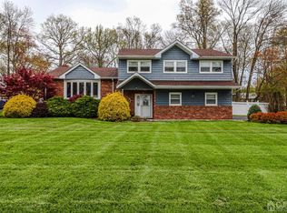 28 Wheatsheaf Rd, Clark, NJ 07066