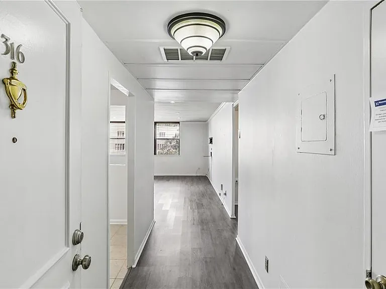 2965 Pharr Court South NW #NW-316-316 — Photo 3