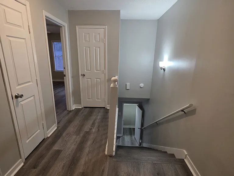 910B Glastonbury Cir — Photo 13