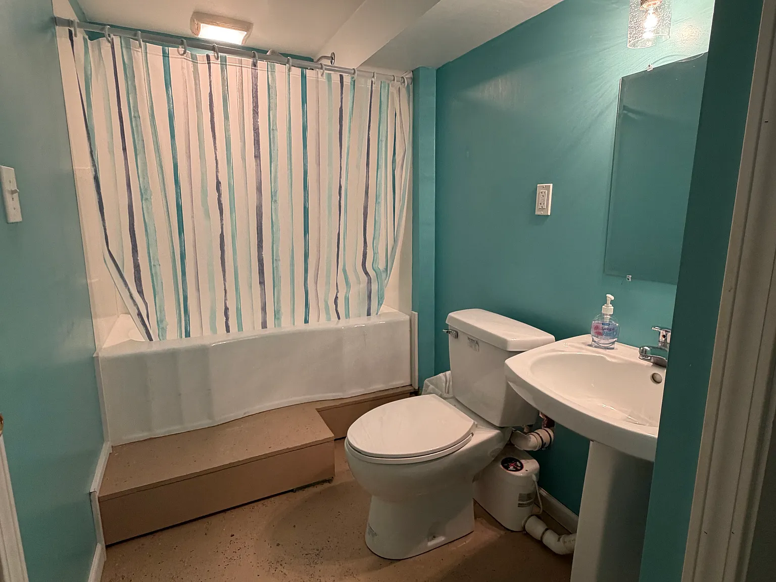 3 bed, 1924 sqft, $1,600 — Photo 2