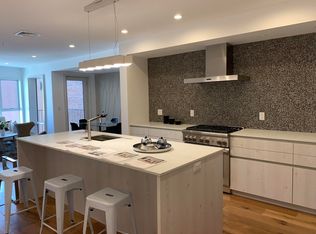 362-364 W Broadway #3, Boston, MA 02127