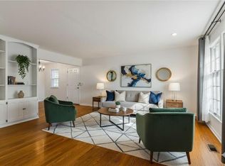 4016 E Red Bridge Rd, Kansas City, MO 64137