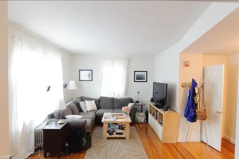 1st image of 381 Ives St APT 6