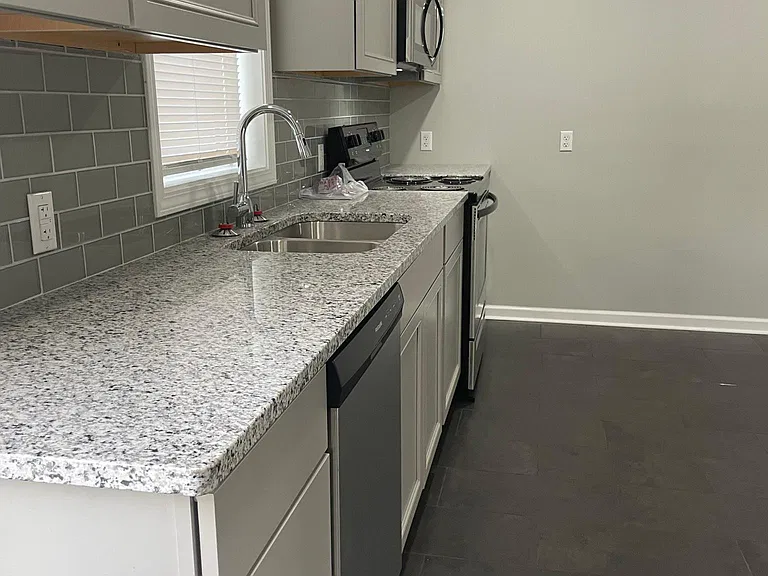 129 Van Voast Ave — Photo 16