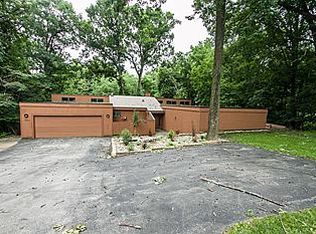 4209 Twin Ridge Ct, Cedar Rapids, IA 52403