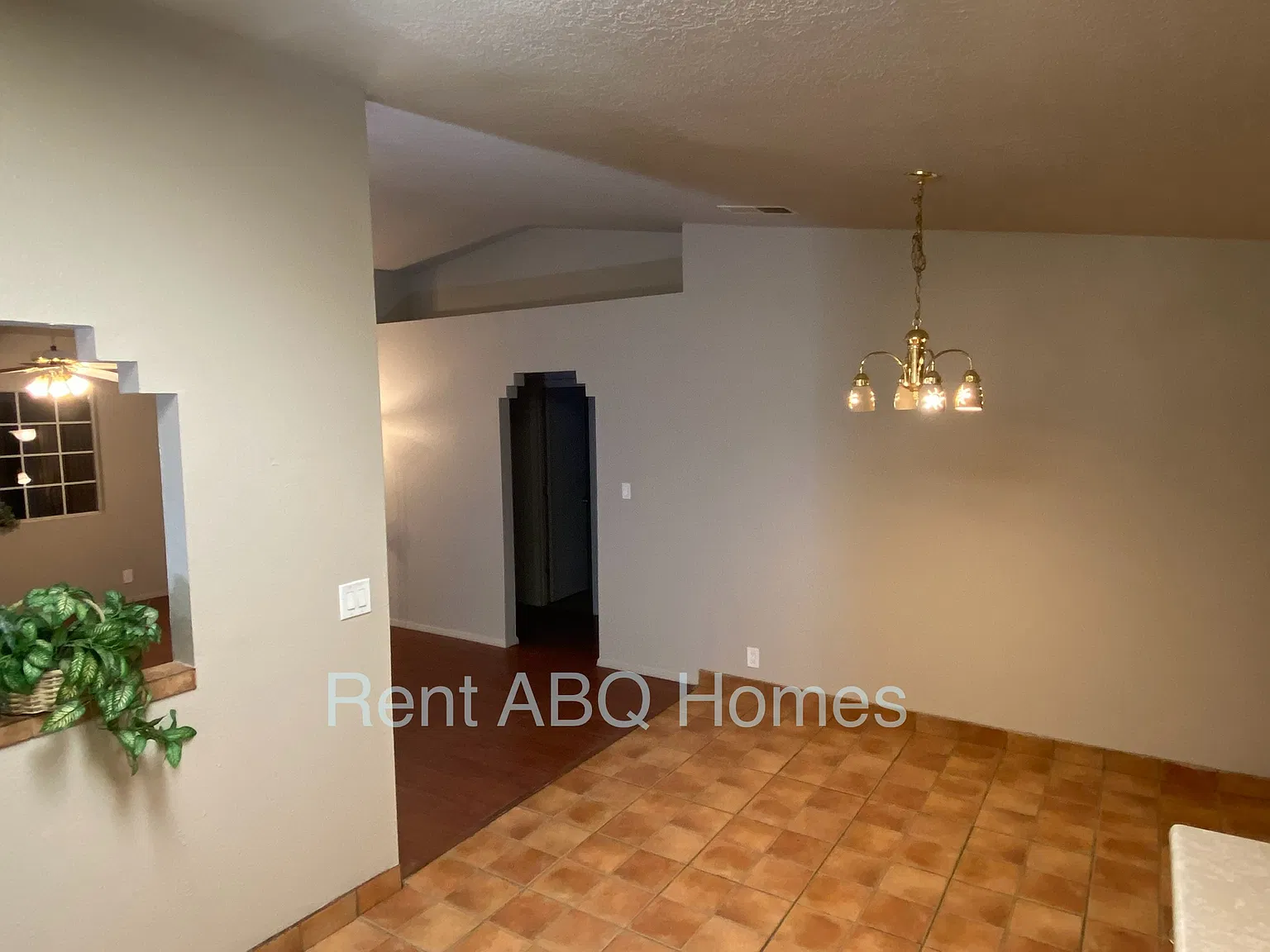 3 bed, 1179 sqft, $1,850 — Photo 4