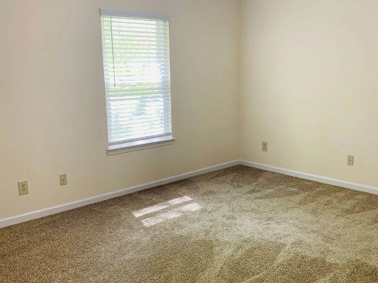 Regency at Longhill — Photo 17