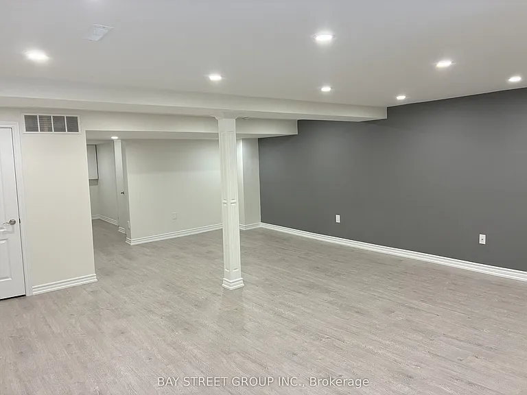 85 Kimono Cres — Photo 43